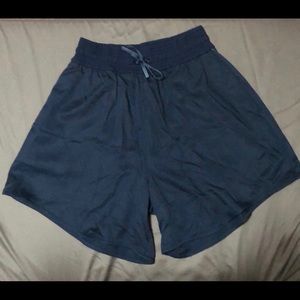 Lululemon Short 5”